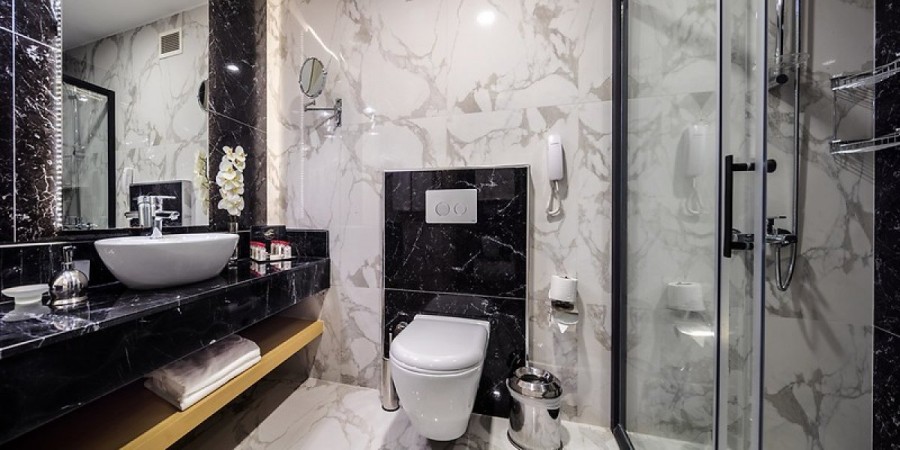 Standart Aile Odası Deniz Manzaralı Banyo